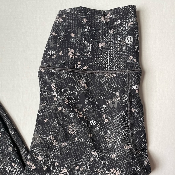 Lululemon Leggings - Picture 6 of 6